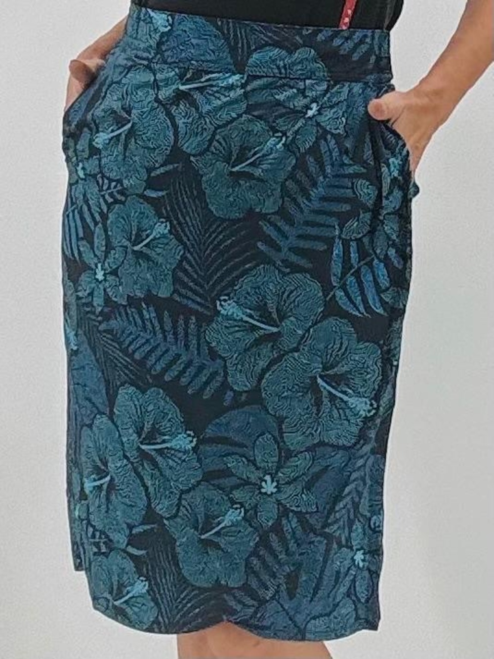 RipSkirt Hawaii Maui Moonlight Quick Dry Water Repellent Wrinkle Resistant Skirt